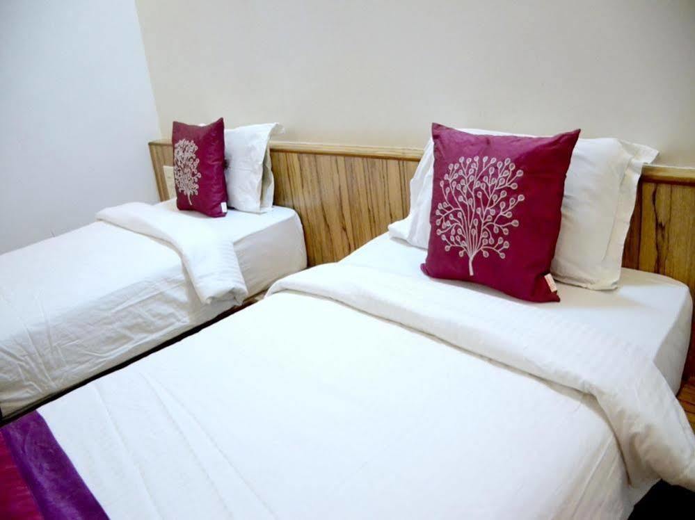 Oyo 24197 Saptaruchi Pimpri-Chinchwad Exterior foto