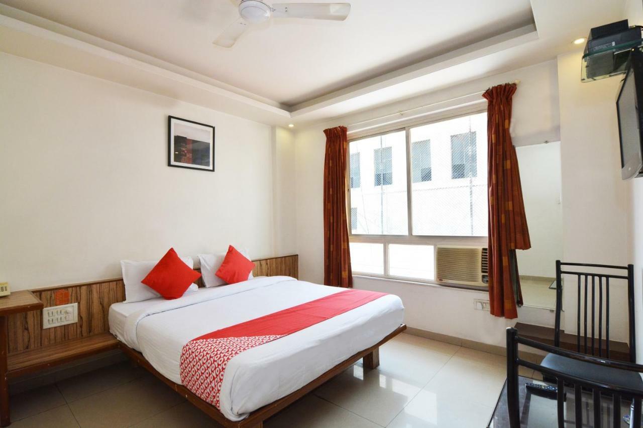 Oyo 24197 Saptaruchi Pimpri-Chinchwad Exterior foto